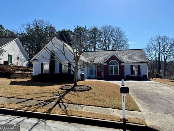 main picture of 2639 Honors Court, Buford