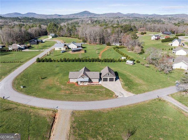 369 Mason Farm Road Blairsville