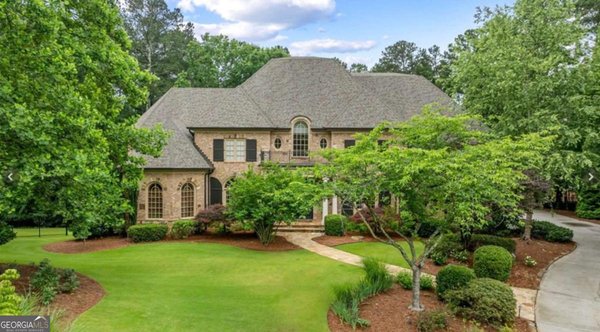 816 Blackfoot Trail, Suwanee
