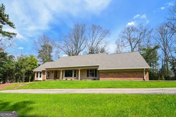 3216 Golf Club Drive Gainesville