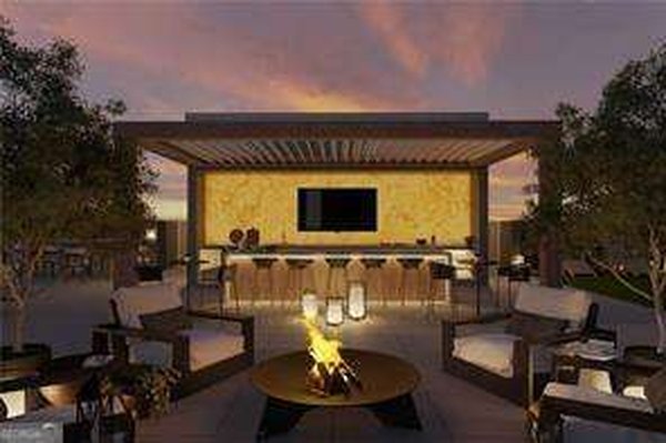 318 Sandy Springs Circle Atlanta