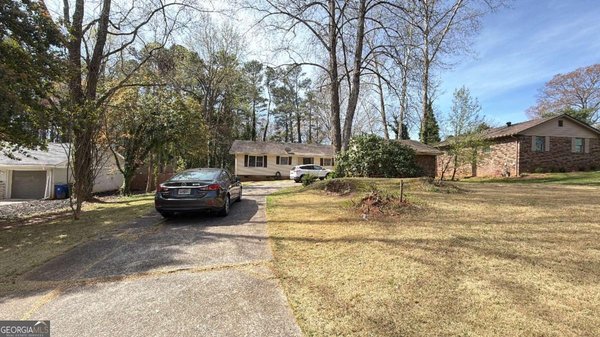 5581 Shadow Rock Drive Lithonia