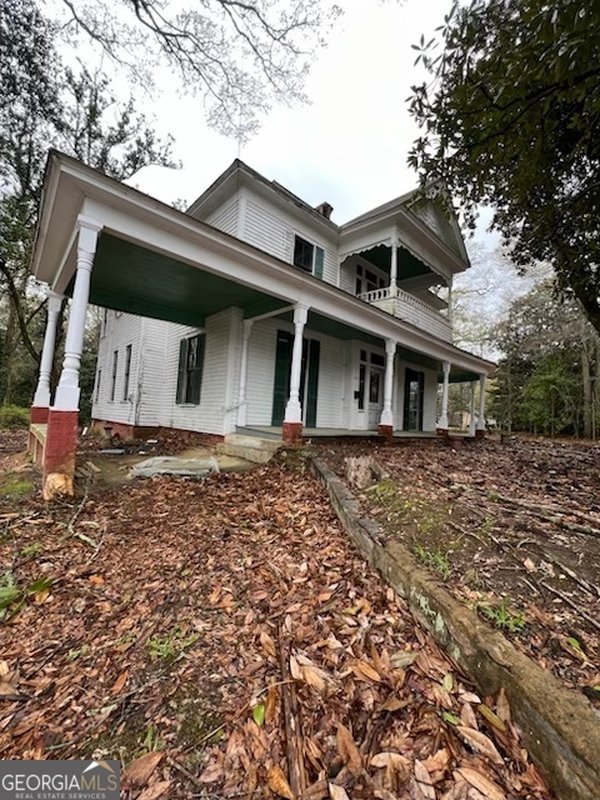 215 West Avenue, Carrollton