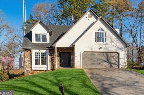 1490 Twin Bridge Lane, Lawrenceville