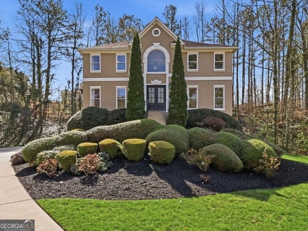 3566 Hawfinch Court, Roswell