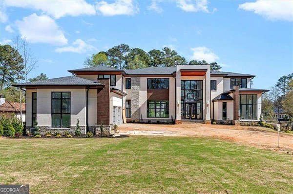 124 Woodlawn Drive, Marietta