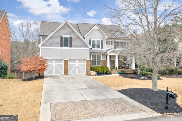 1735 Brown Circle Marietta