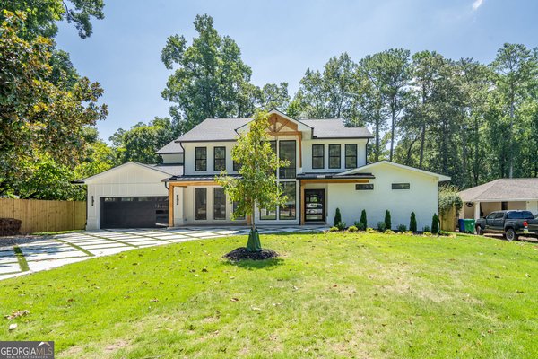 1653 Pamela Drive, Brookhaven