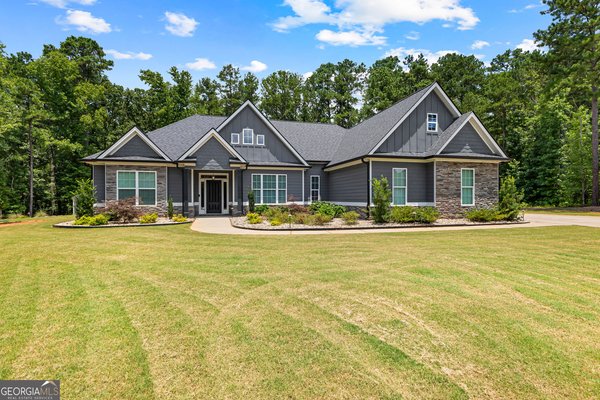 27 Dorian Court, Newnan