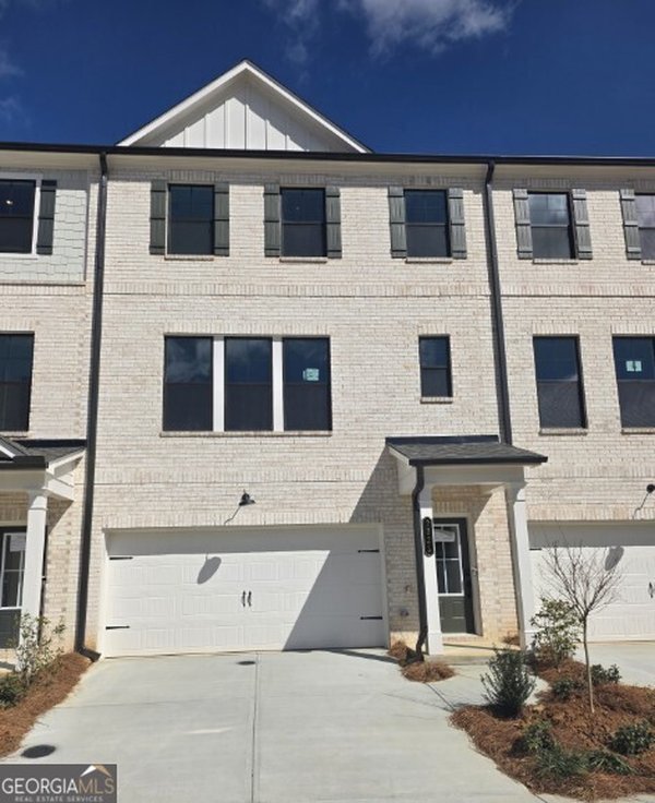 2825 Rosehall Way, Lawrenceville