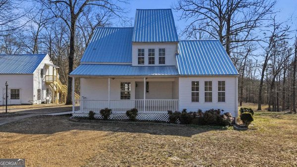 150 Cherokee Drive, Chatsworth