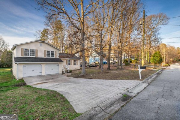 1450 Pine Creek Drive, Lawrenceville