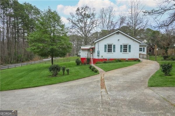 1105 Lakeshore Drive Jonesboro