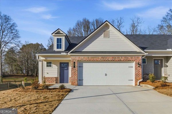 42 Silver Leaf Lane, Dawsonville