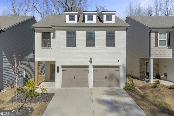 415 Station Overlook Drive, Auburn