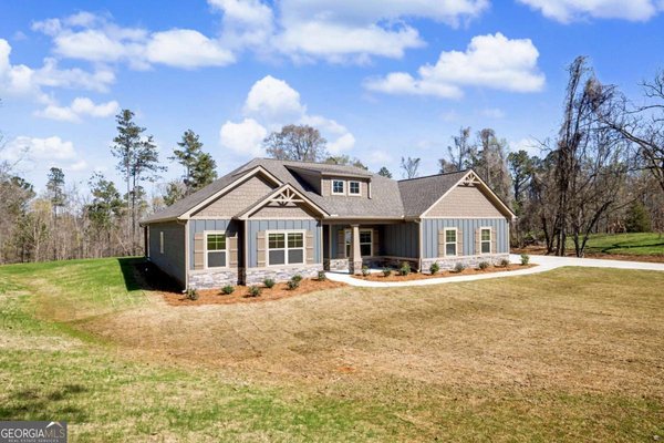 1861 Smokey Road, Newnan