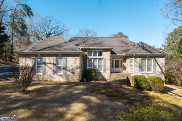 536 Peachtree Road, Hoschton