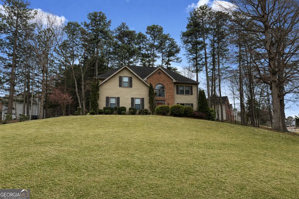 3015 Dacula Oaks Drive Dacula - main photo