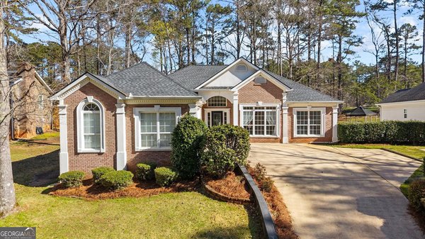 1030 Lakeview Pkwy Villa Rica