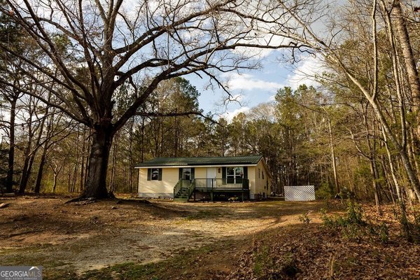 107 Gates Road, Pine Mountain