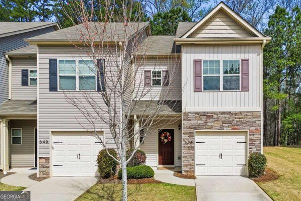 638 Oakside Place, Acworth