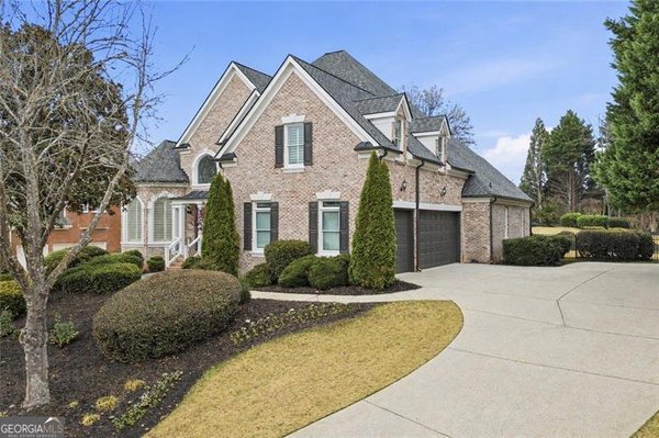 2445 Flat Stone Drive, Cumming