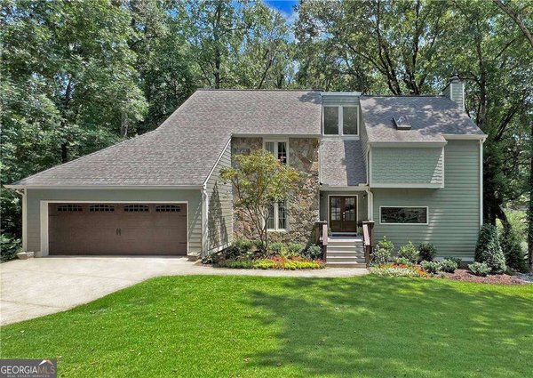 2810 Windrush Lane, Roswell