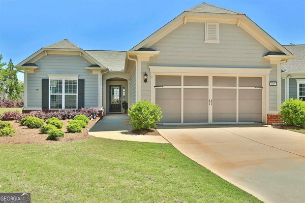 105 Champions Ct, Griffin