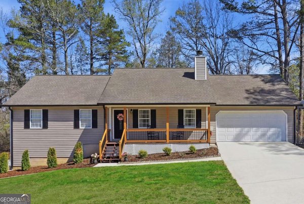 420 Stoneview Drive, Hoschton