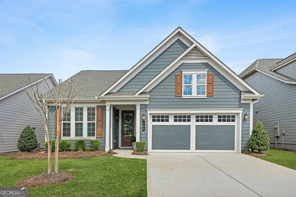 108 Red Maple Drive, Peachtree City