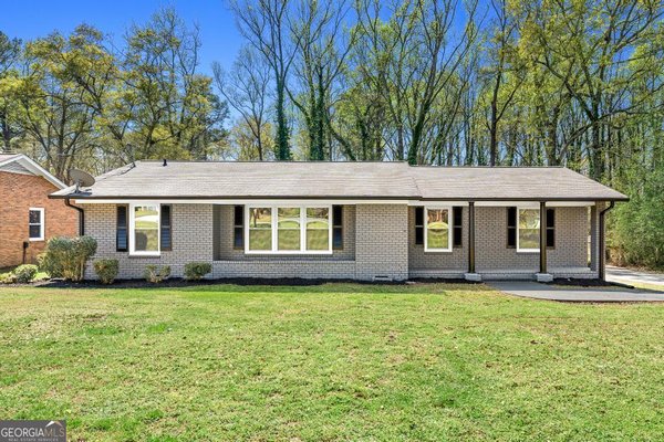 624 Pine Valley Drive Royston