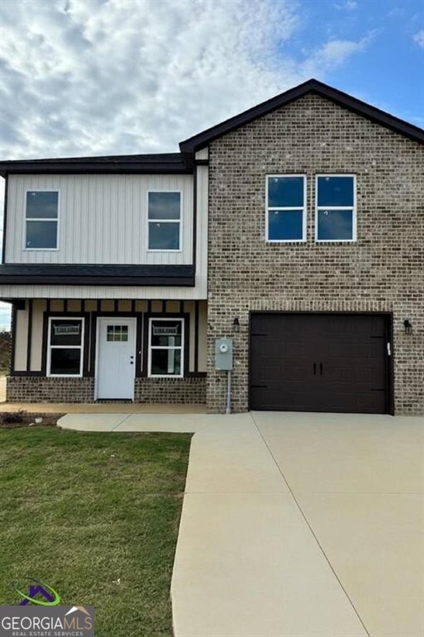 258 Beau Claire Circle, Byron