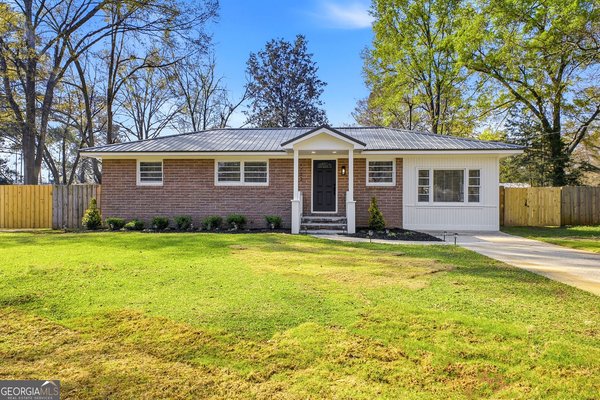 1703 Sewell Circle, Perry