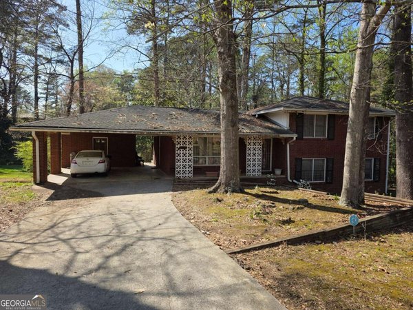 2283 Saratoga Drive, Decatur