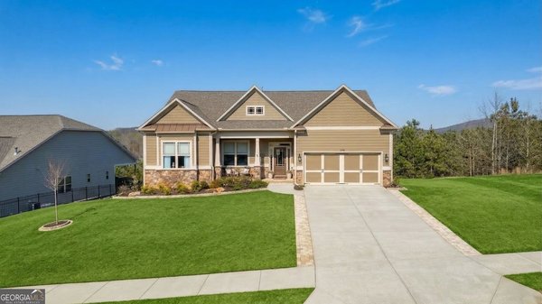 109 Summer Breeze Lane, Canton