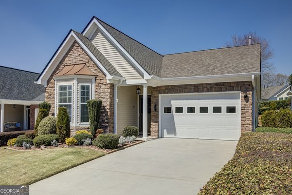 5 Hampshire Lane Newnan