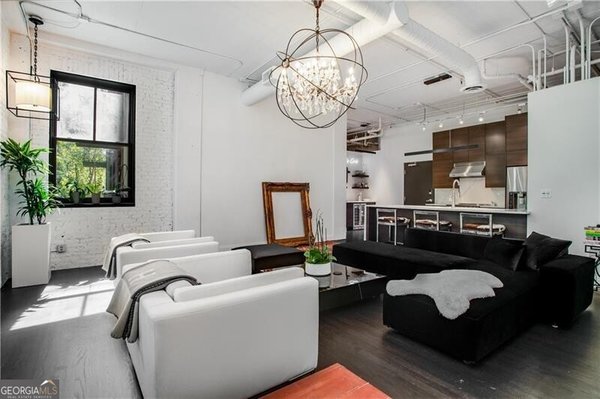 3235 Roswell Road Atlanta