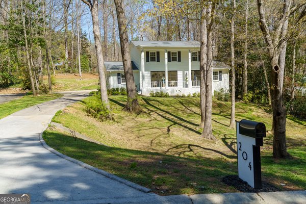 204 Devonwood Drive Sandy Springs