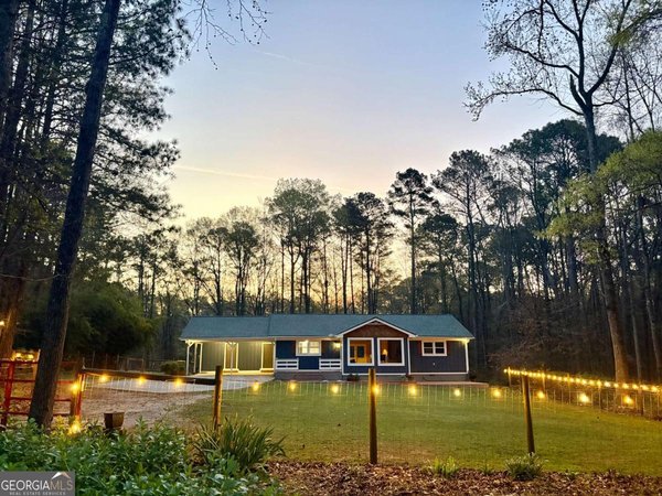 1878 Highway 85, Fayetteville