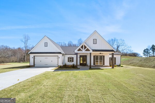 241 Village Creek Drive, Jasper