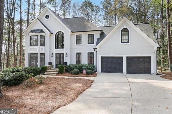 1045 Tullmore Drive Roswell