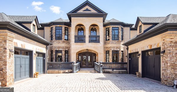 9005 Hayes Drive Gainesville