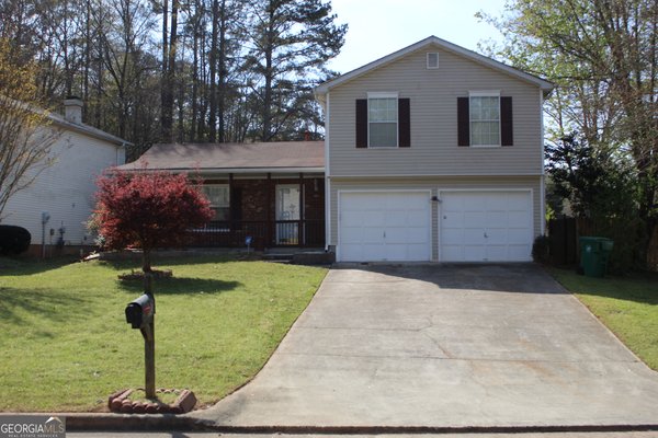 829 Carlingford Place Lithonia - main photo