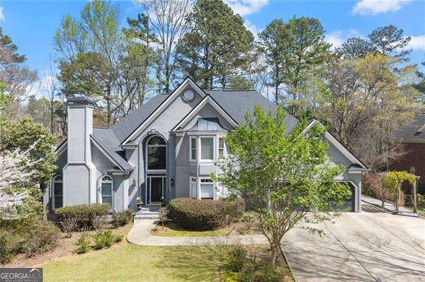 1816 Bishops Green Drive, Marietta