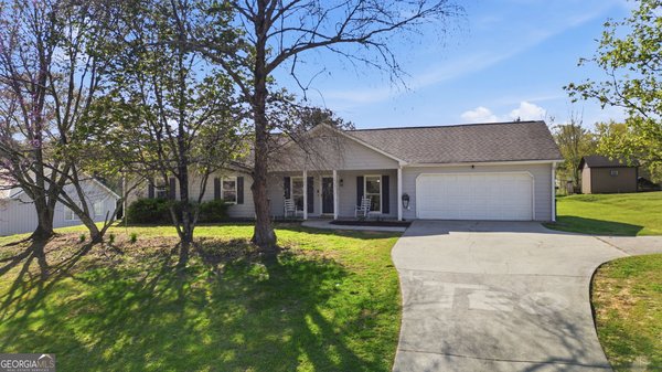 1223 Cabots Drive Auburn - main photo