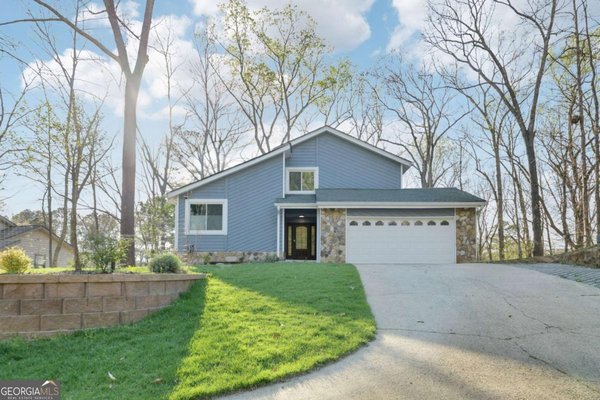 9485 Martin Road, Roswell