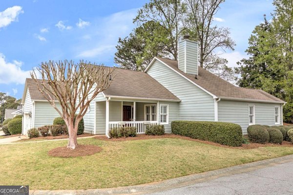 94 Robyn Way, Marietta