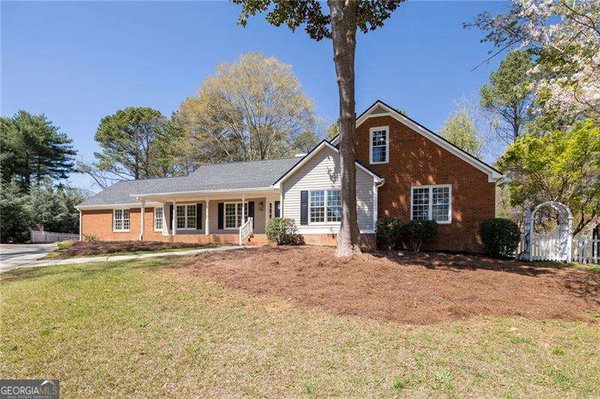 315 Lucinda Court, Marietta