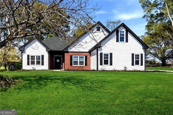 370 Olde Wick Trail, Hoschton