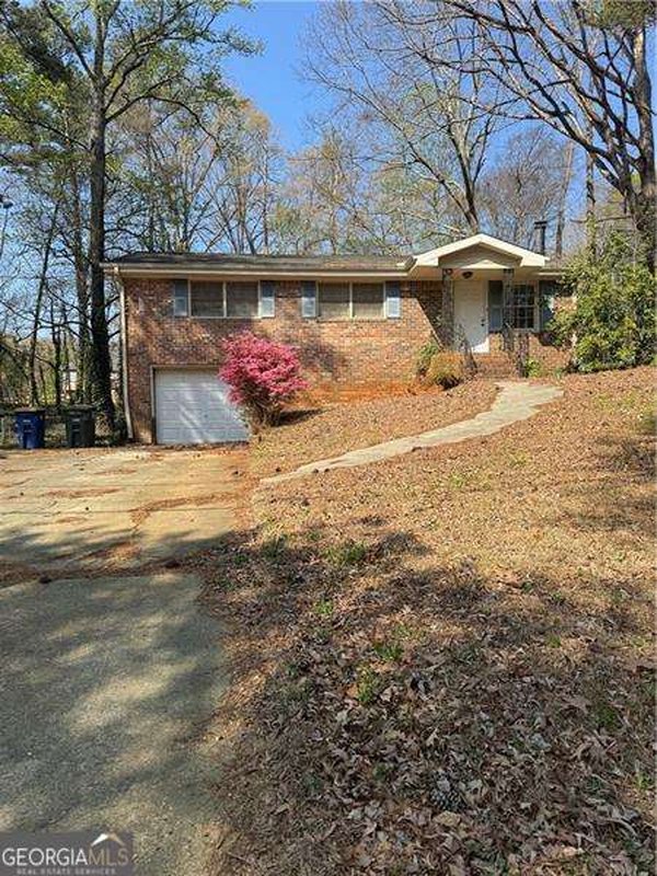 2931 Pine Hill Drive Kennesaw